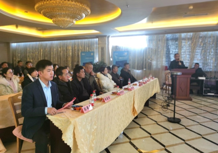 盛拓科集团太阳能清洁供暖（山南）厂商合作推介会成功召开